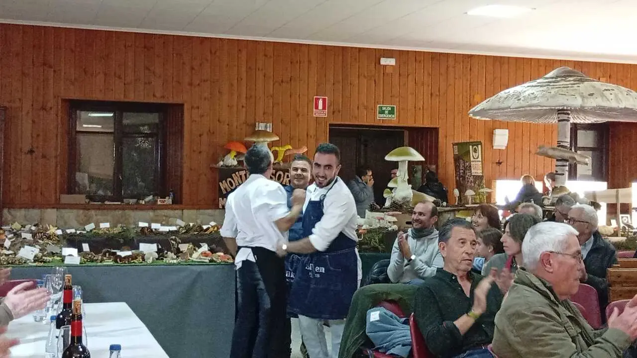 ENCUENTRO COCINEROS EN CANICOSA DE LA SIERRA (42)