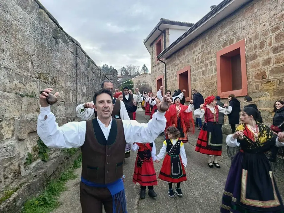 FIESTA DE SAN ESTEBAN EN CASTRILLO (10)