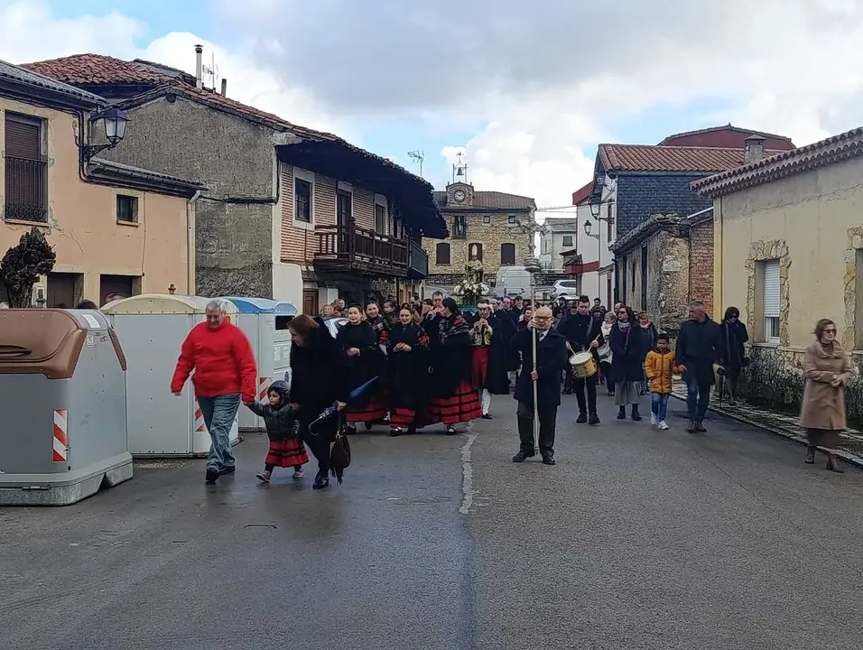 DANZAS DEL PALOTEO Y PROCESI&Oacute;N (4)