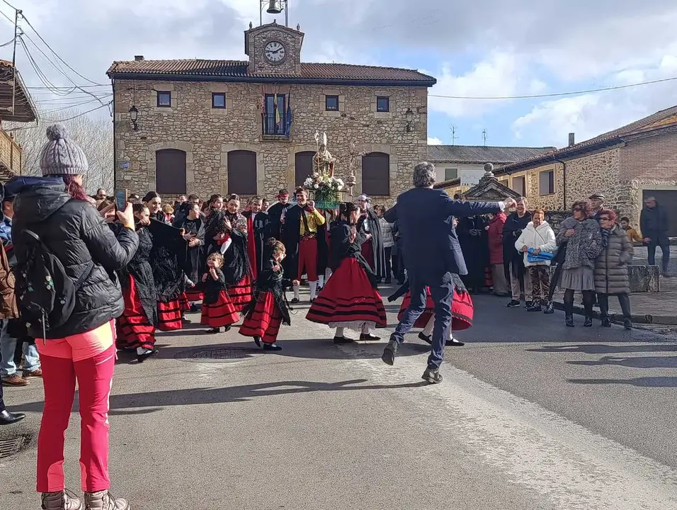 DANZAS DEL PALOTEO Y PROCESI&Oacute;N (8)