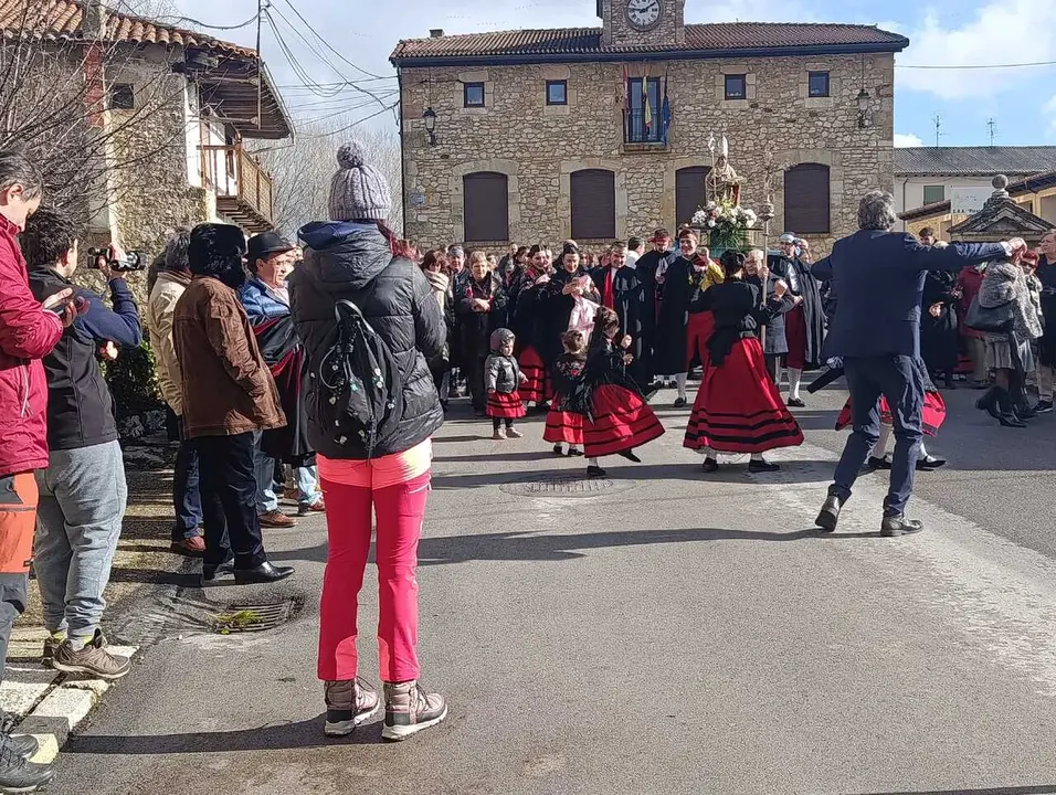 DANZAS DEL PALOTEO Y PROCESI&Oacute;N (9)