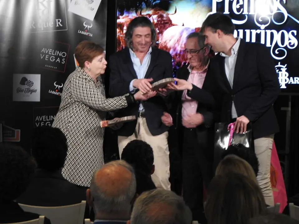 IX GALA DE PREMIOS TAURINOS (33)