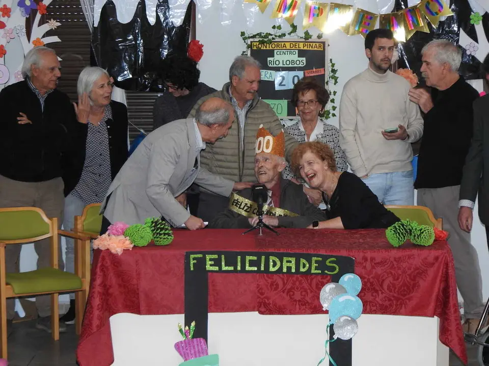 TOMAS DE LA MAZA 100 A&Ntilde;OS (1)