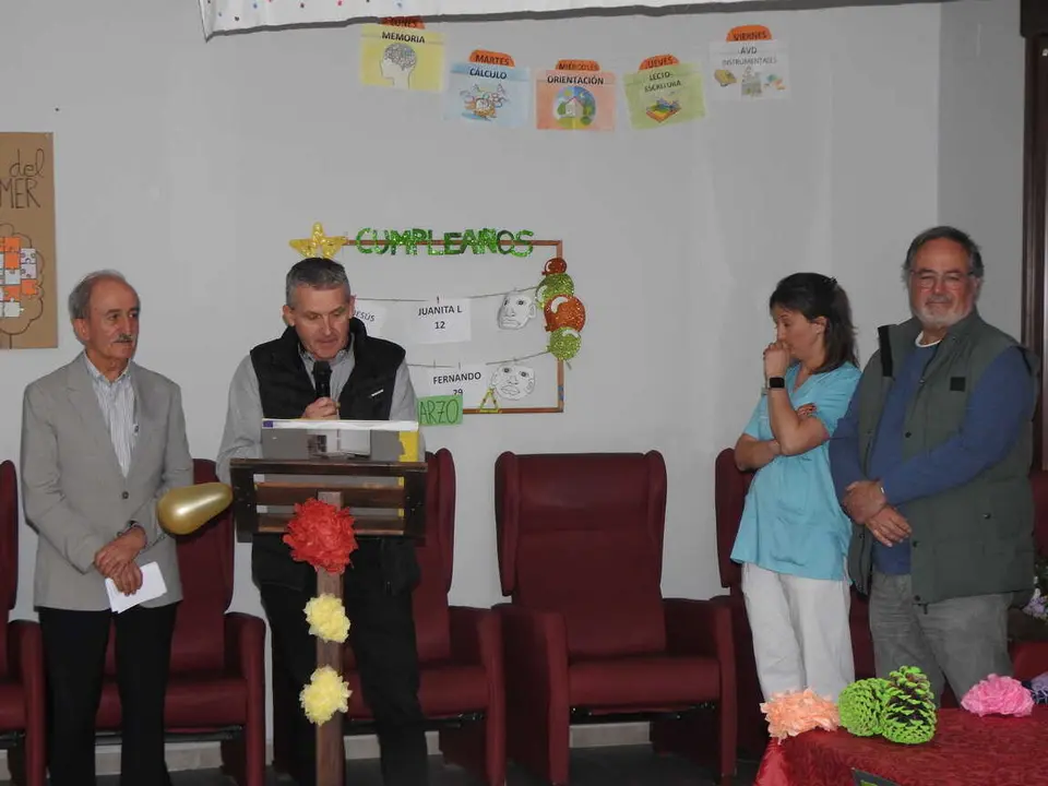 TOMAS DE LA MAZA 100 A&Ntilde;OS (14)