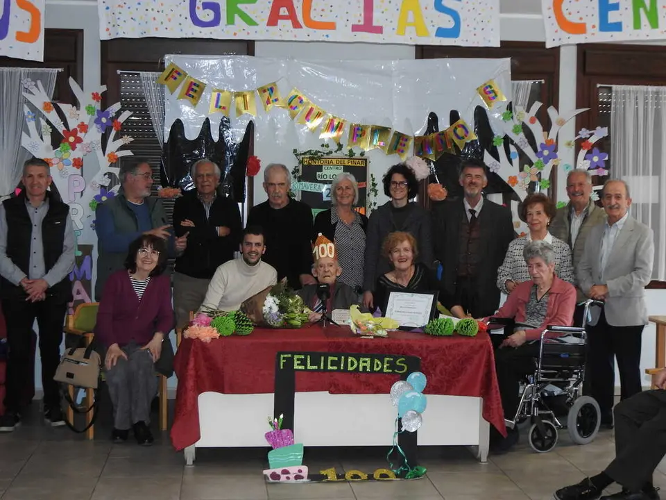 TOMAS DE LA MAZA 100 A&Ntilde;OS (52)