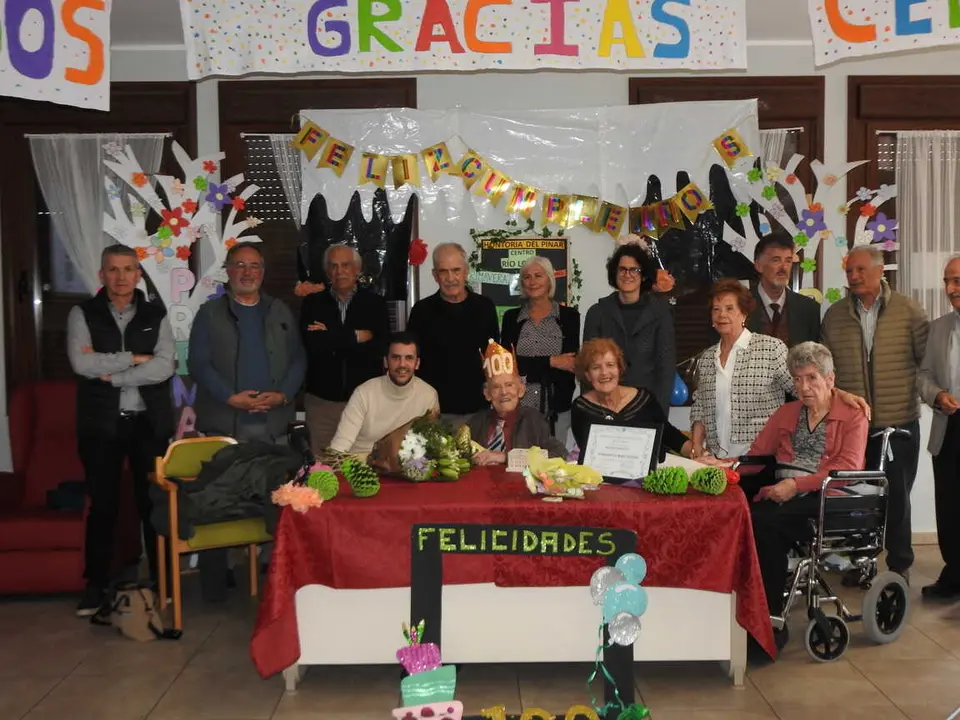 TOMAS DE LA MAZA 100 A&Ntilde;OS (55)