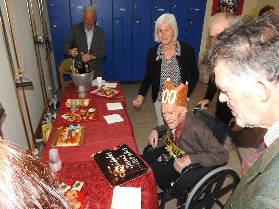 TOMAS DE LA MAZA 100 A&Ntilde;OS (64)