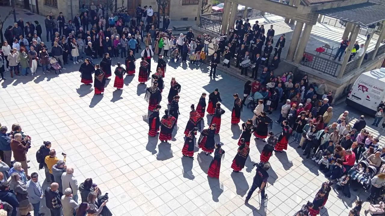 XI FERIA DEL CHORIZO EN COVALEDA (12)