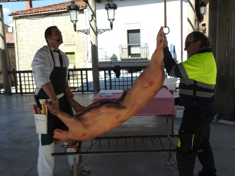 XI FERIA DEL CHORIZO EN COVALEDA (19)