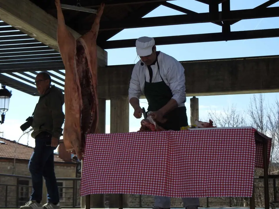 XI FERIA DEL CHORIZO EN COVALEDA (29)