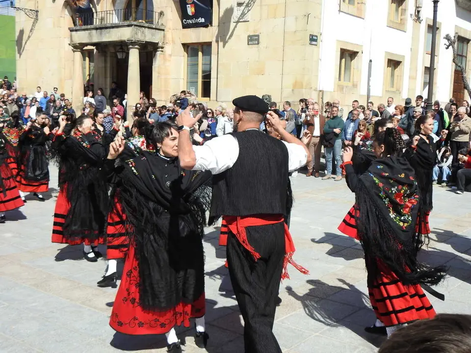 XI FERIA DEL CHORIZO EN COVALEDA (39)