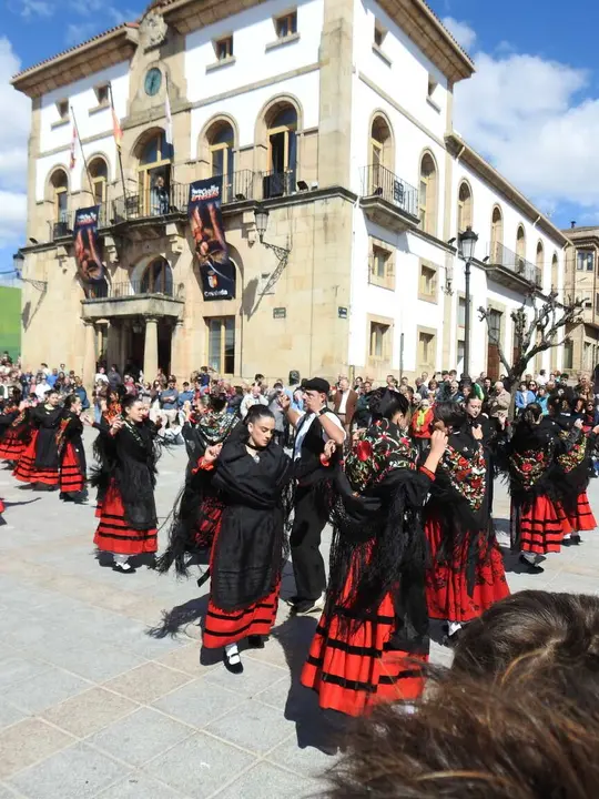 XI FERIA DEL CHORIZO EN COVALEDA (40)