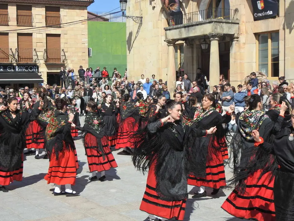 XI FERIA DEL CHORIZO EN COVALEDA (43)