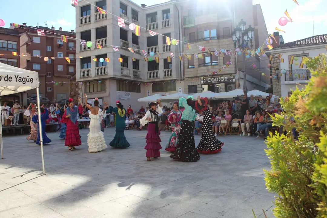 SEVILLANAS EN SAN LEONARDO (2)