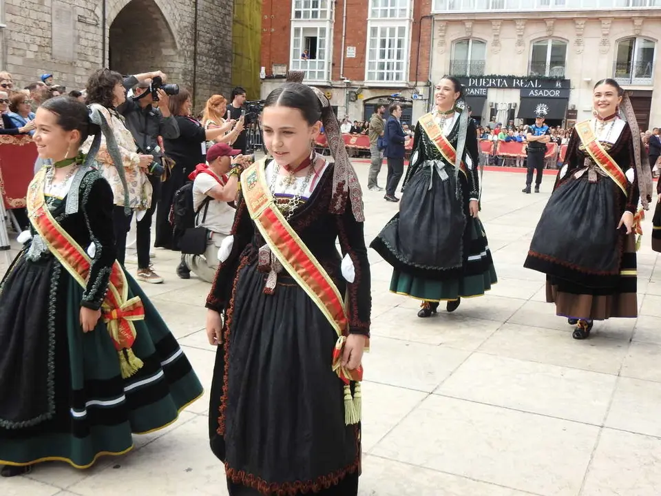 OFRENDA FLORAL BURGOS 29 DE JUNIO (18)