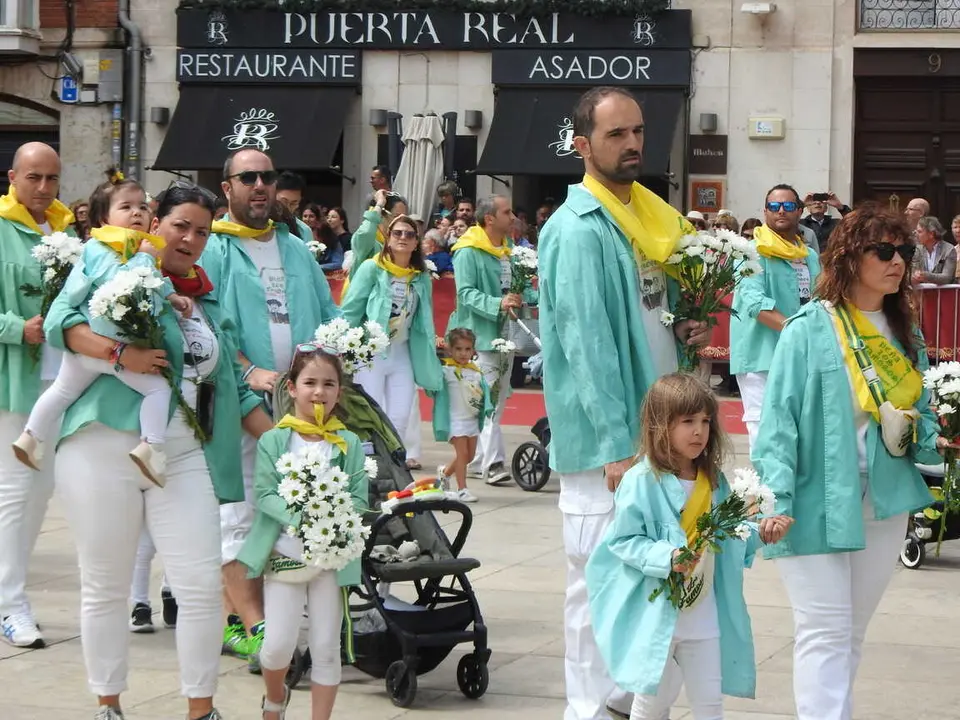 OFRENDA FLORAL BURGOS 29 DE JUNIO (50)