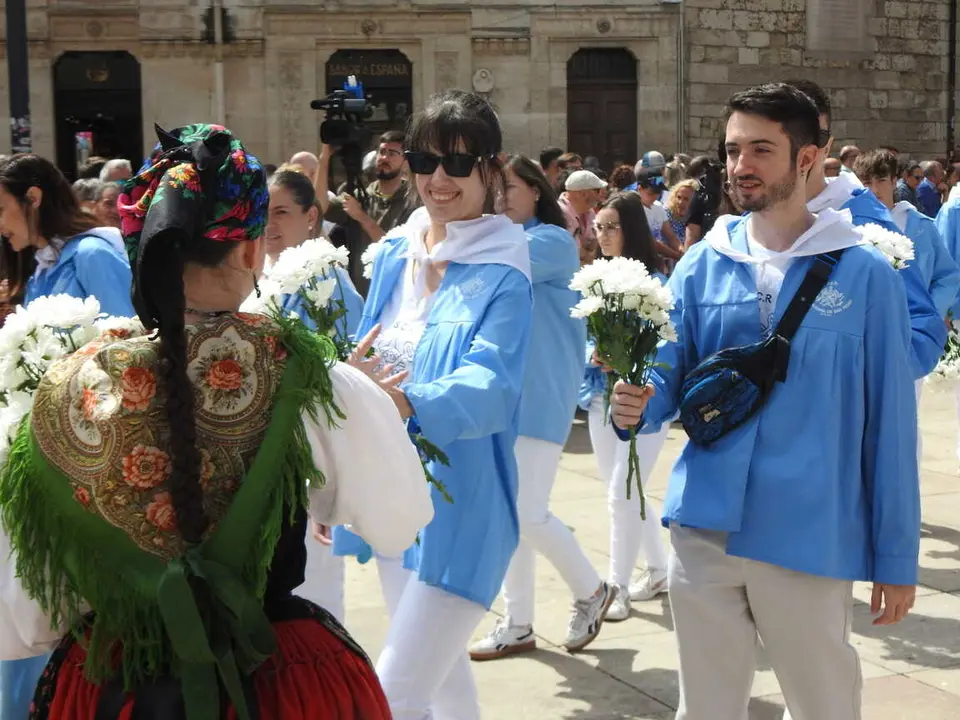 OFRENDA FLORAL BURGOS 29 DE JUNIO (66)