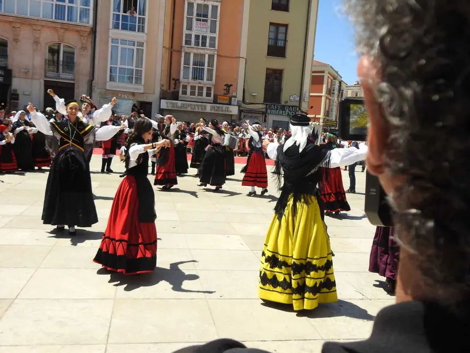 OFRENDA FLORAL BURGOS 29 DE JUNIO (126)