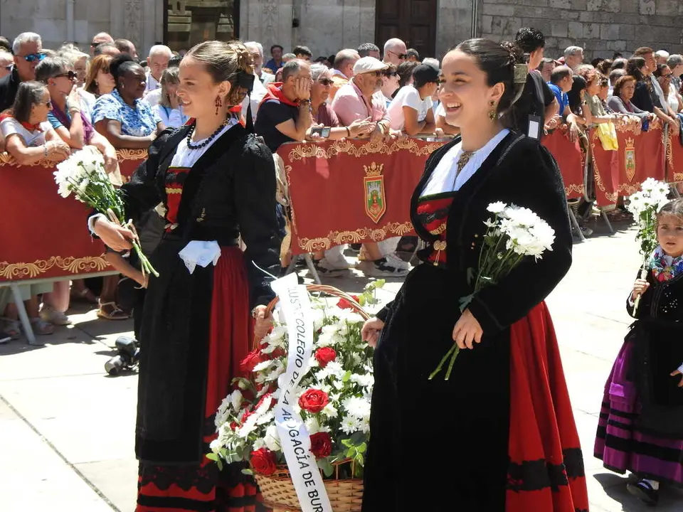 OFRENDA FLORAL BURGOS 29 DE JUNIO (161)