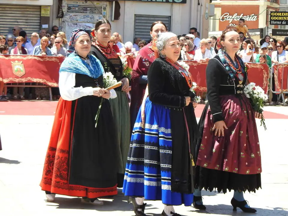 OFRENDA FLORAL BURGOS 29 DE JUNIO (168)