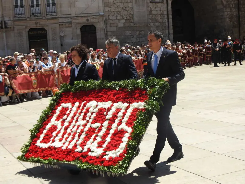 OFRENDA FLORAL BURGOS 29 DE JUNIO (196)