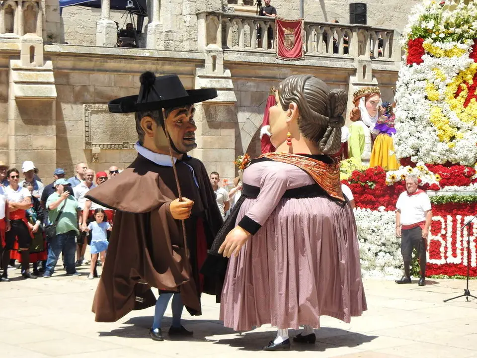 OFRENDA FLORAL BURGOS 29 DE JUNIO (207)