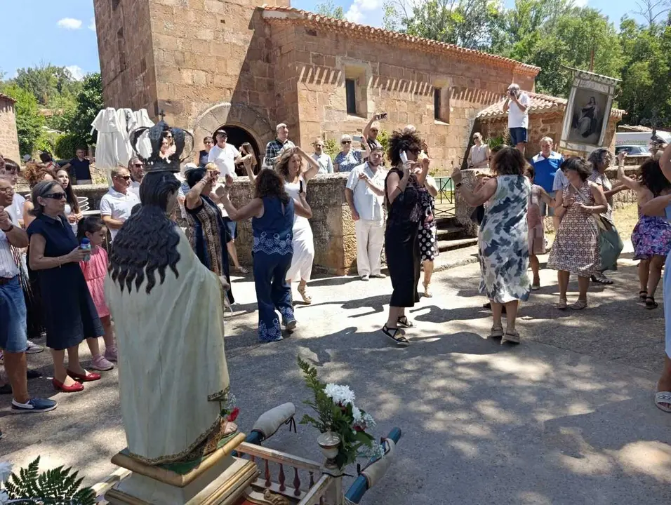 EL CARMEN EN CASTROVIDO (1)
