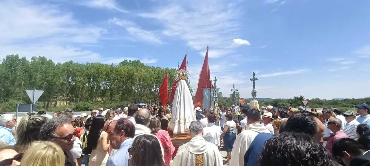 ROMER&Iacute;A DE LA VIRGEN DE LA BLANCA (8)