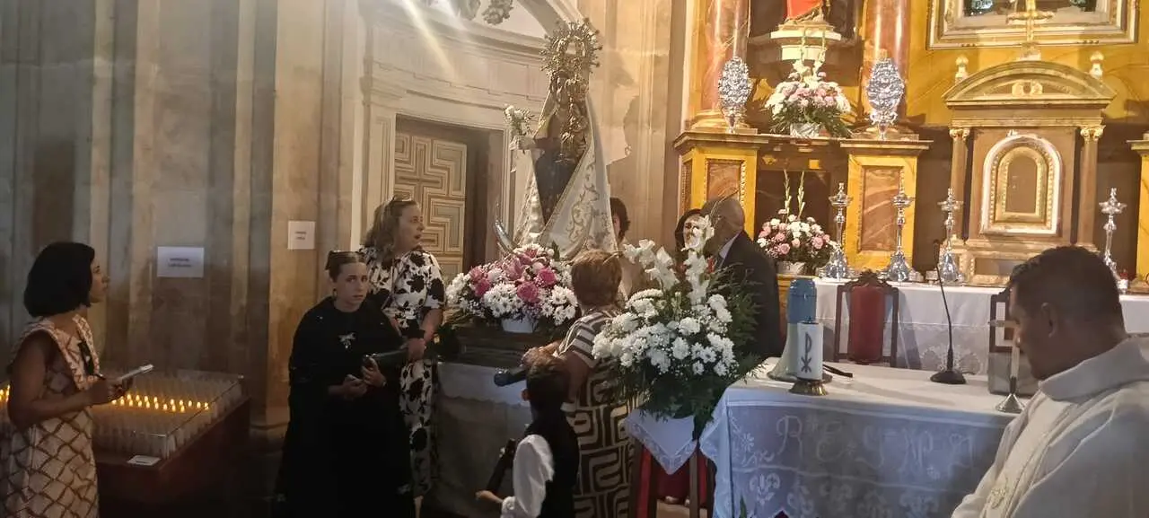ROMER&Iacute;A DE LA VIRGEN DE LA BLANCA (19)