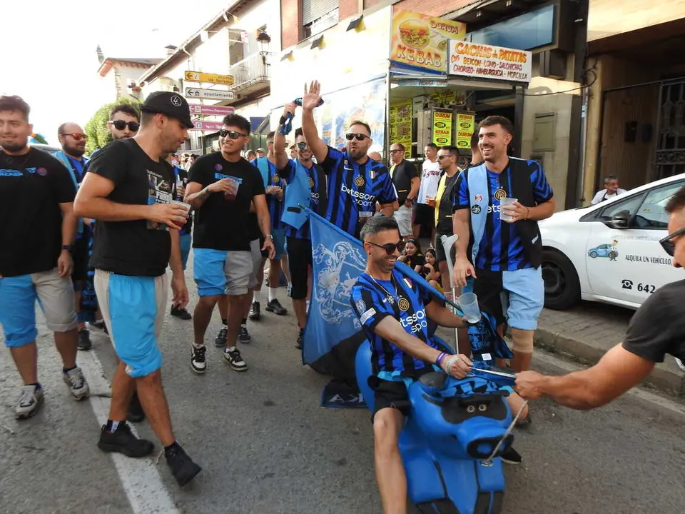 PREG&Oacute;N Y CARROZAS EN SAN LEONARDO (54)