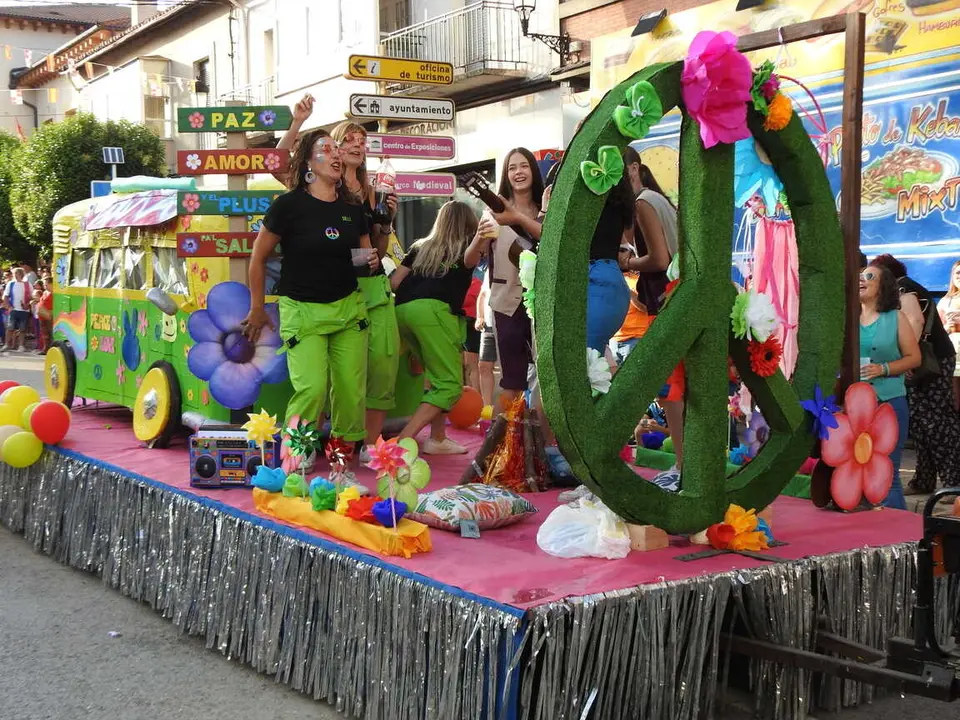 PREG&Oacute;N Y CARROZAS EN SAN LEONARDO (56)