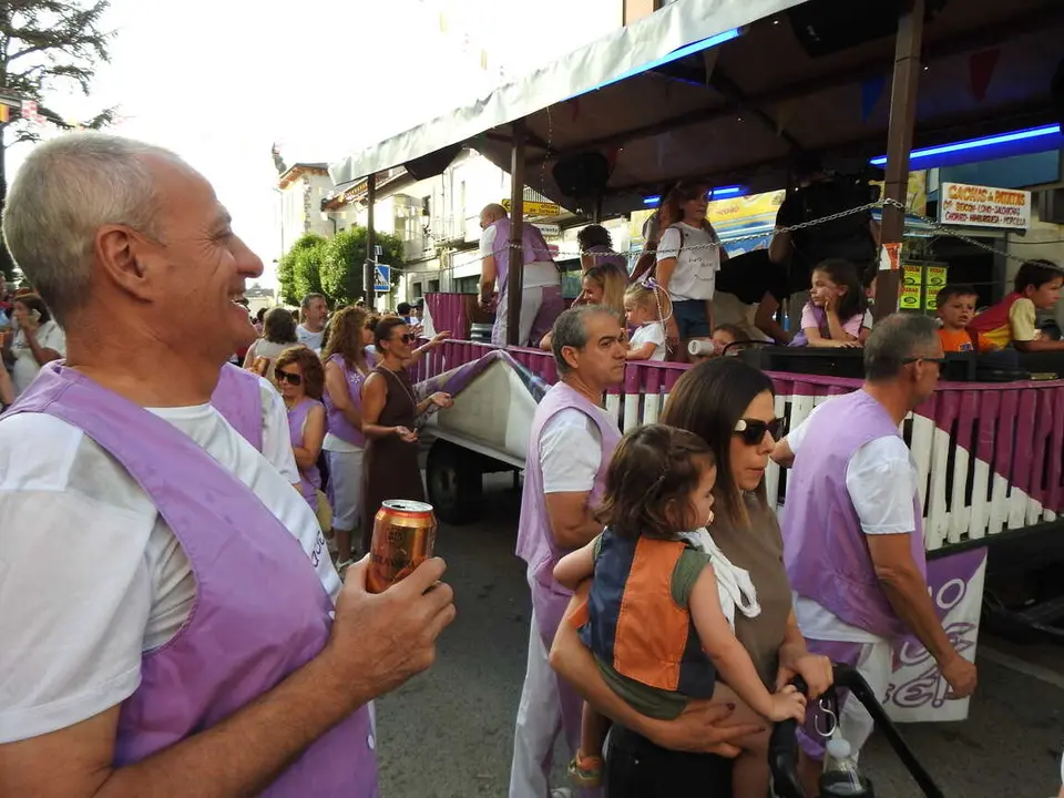 PREG&Oacute;N Y CARROZAS EN SAN LEONARDO (103)