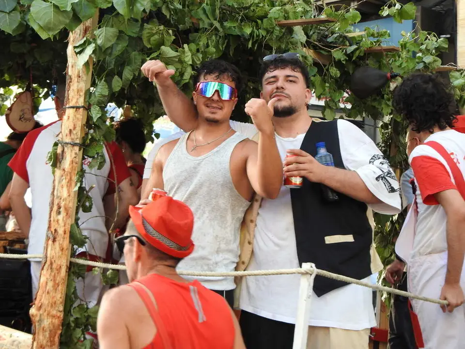 PREG&Oacute;N Y CARROZAS EN SAN LEONARDO (120)