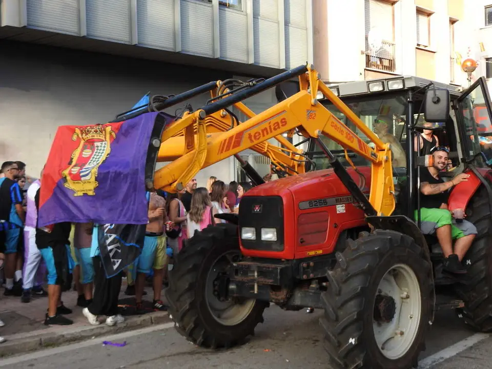 PREG&Oacute;N Y CARROZAS EN SAN LEONARDO (122)