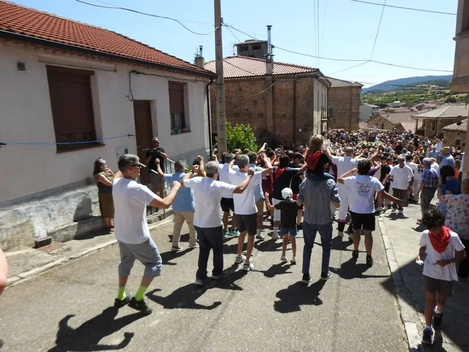 PROCESI&Oacute;N DE PALACIOS POR SANTA ANA (2)