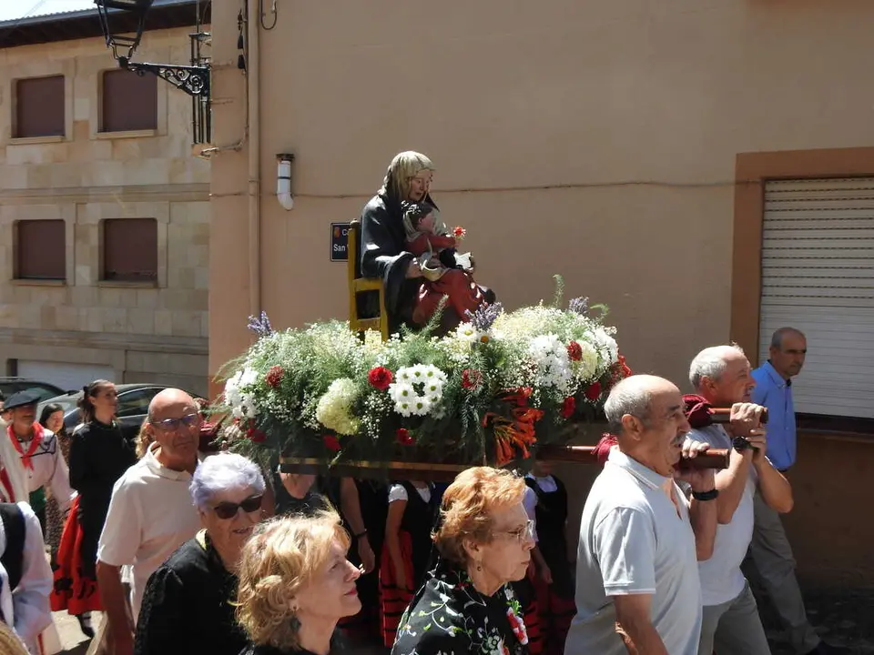 PROCESI&Oacute;N DE PALACIOS POR SANTA ANA (9)