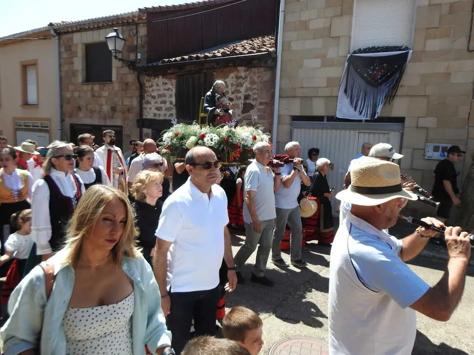 PROCESI&Oacute;N DE PALACIOS POR SANTA ANA (11)