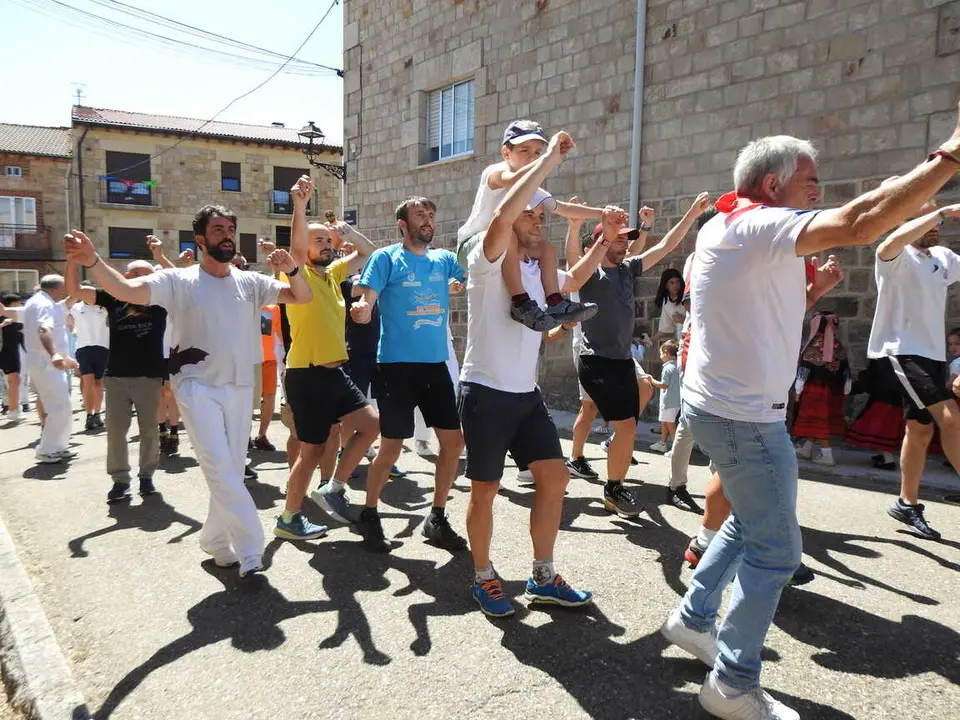 PROCESI&Oacute;N DE PALACIOS POR SANTA ANA (27)