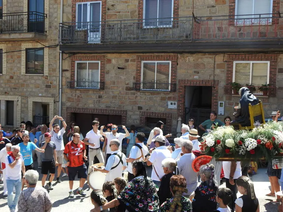 PROCESI&Oacute;N DE PALACIOS POR SANTA ANA (31)