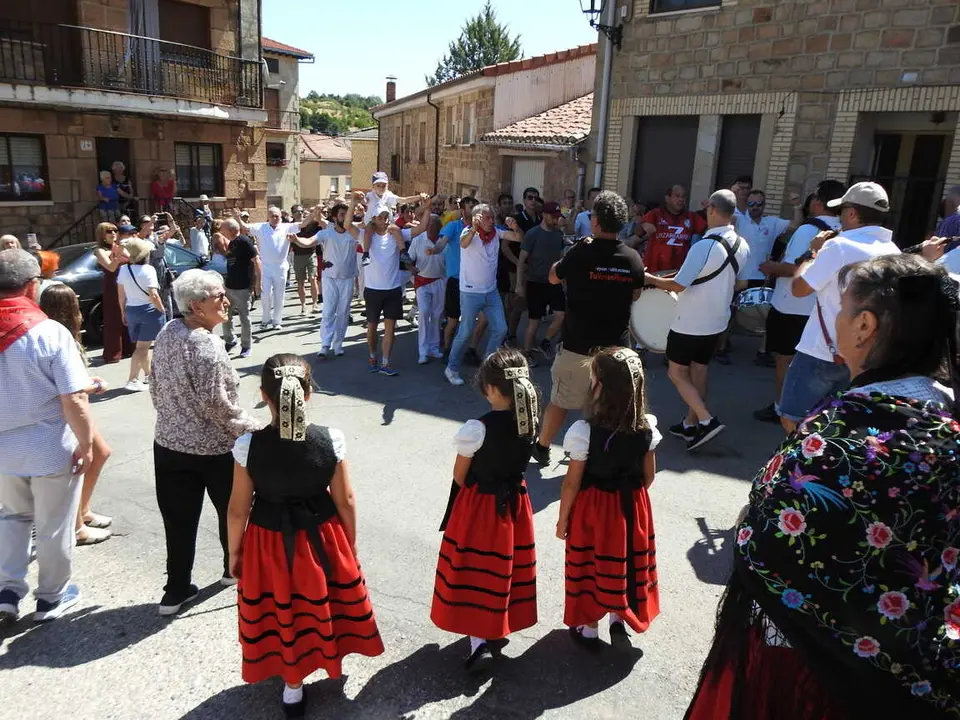 PROCESI&Oacute;N DE PALACIOS POR SANTA ANA (32)
