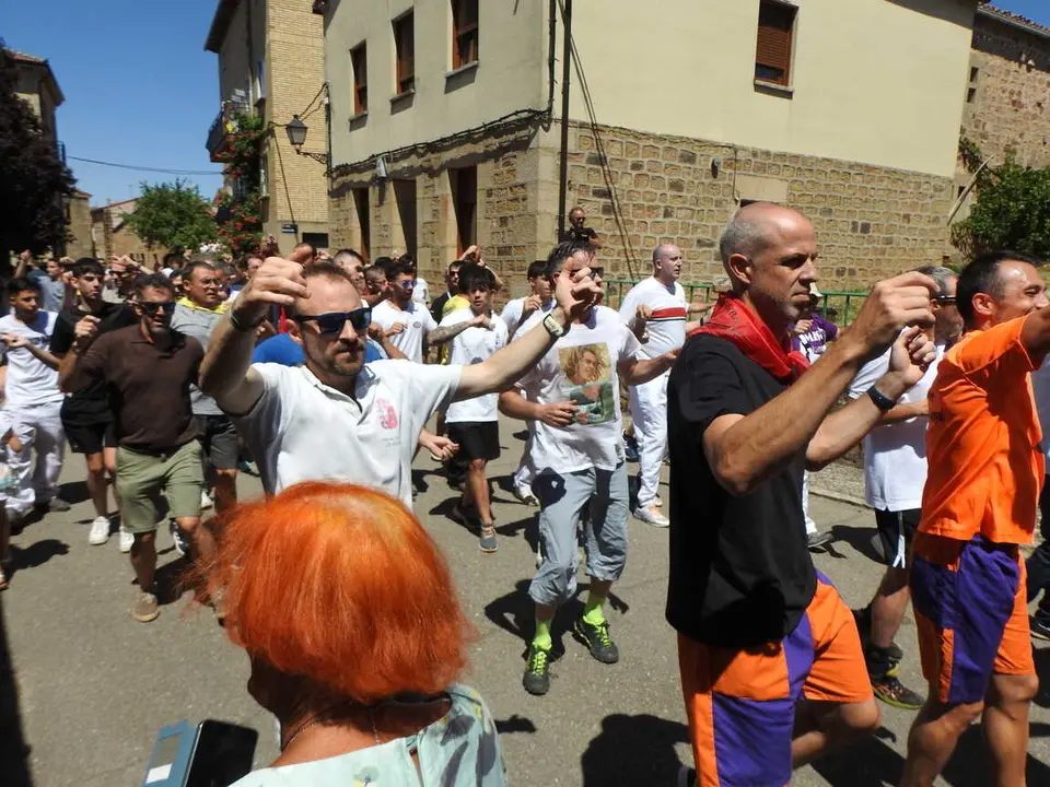 PROCESI&Oacute;N DE PALACIOS POR SANTA ANA (77)