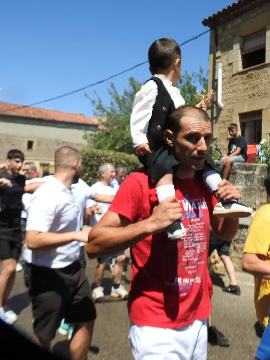 PROCESI&Oacute;N DE PALACIOS POR SANTA ANA (83)