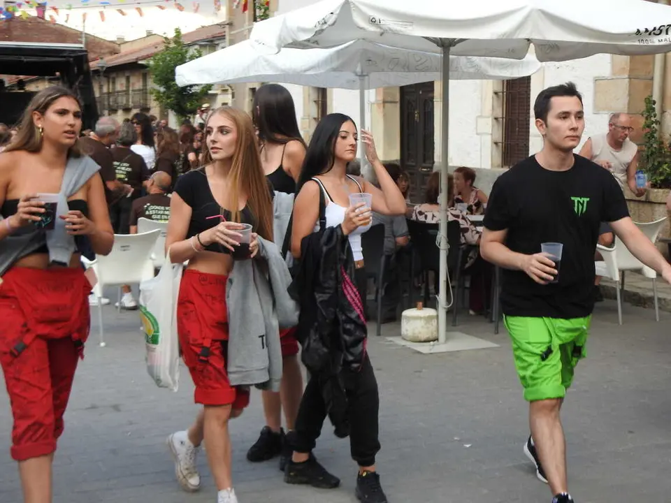 FIESTAS NAVALENO VERANO 2026 (64)