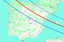 En esta imagen se puede apreciar en rojo la zona en la que ser&aacute; m&aacute;s visible el eclipse solar, quedando Pinares enmarcada en ella