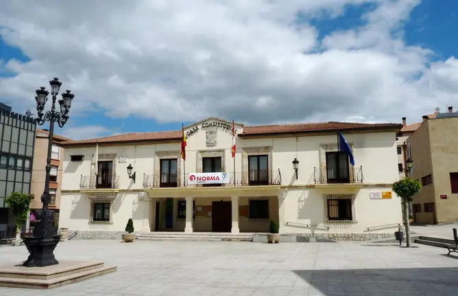 San_Leonardo_de_Yag&uuml;e_-_Ayuntamiento