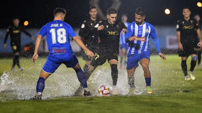 La Arandina CF elimina al Cádiz CF en la Copa del Rey (2-1)