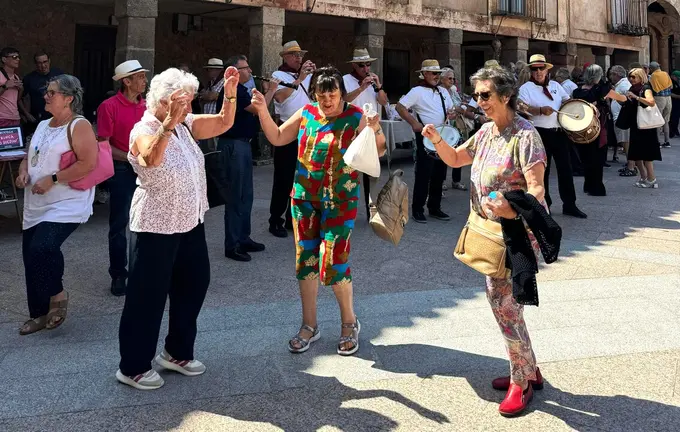 b94006c4-e3f9-42b5-98f7-2ab880b1b228