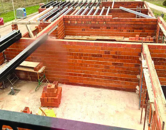 8 ARRIBA NOTI GRANDE