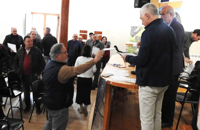 Votaciones en Salduero