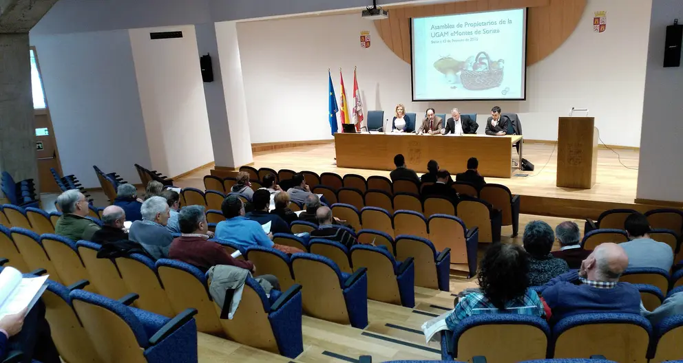Asamblea_MontesdeSoria_121915 (1)